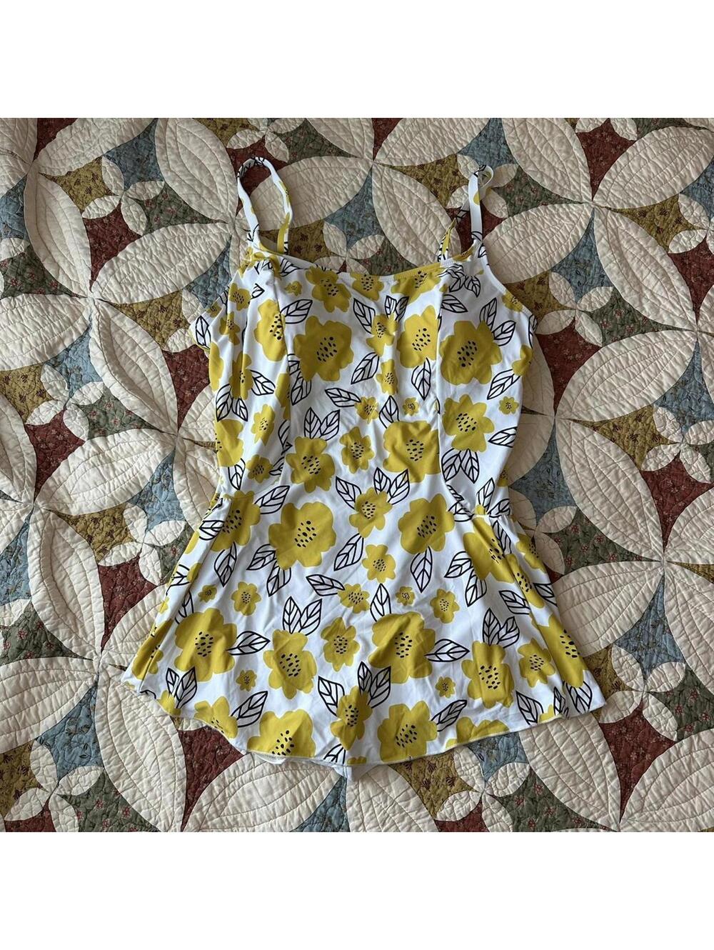 Dippin Daisy’s yellow floral swim dress floral size 2X summer beach vacation